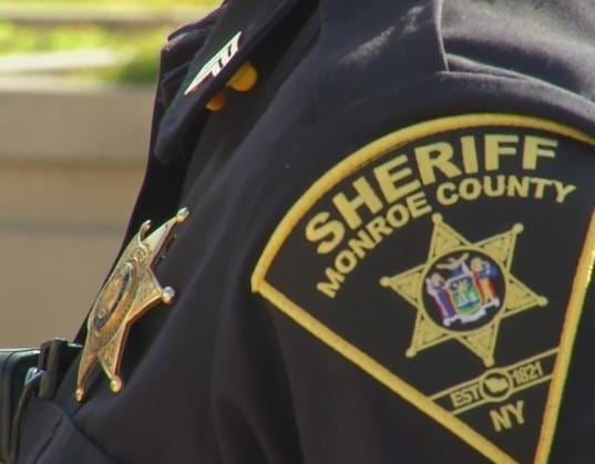 Deputies: Man throws bag of suspected cocaine out car window during attempted traffic stop — Rochester Community news