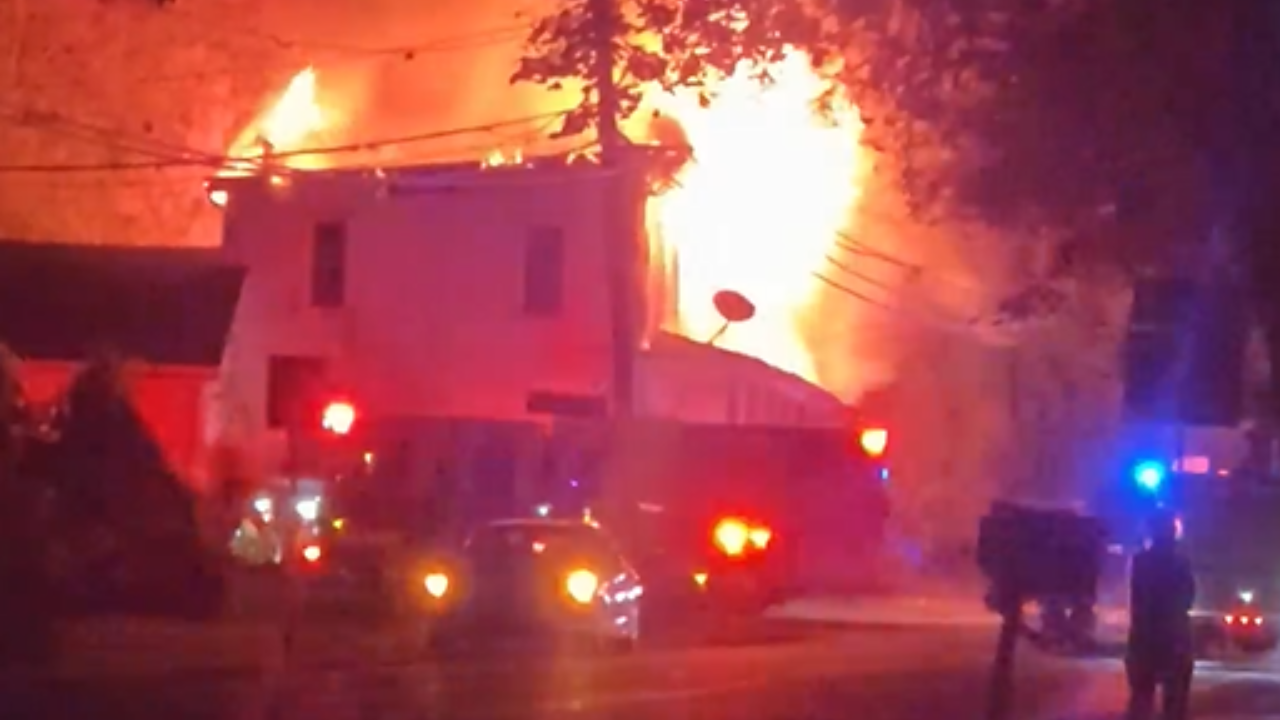 Video shows large house fire in Hamlin on Wednesday night — WHEC News10NBC (Rochester)